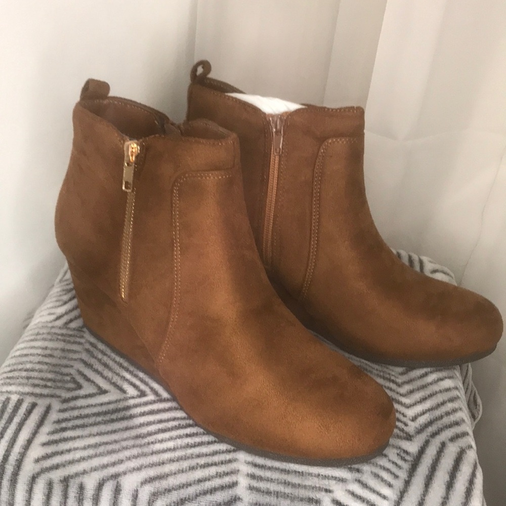 Cute Wedge booties